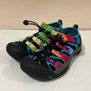 Keen Newport H2 - Size 4 Big kids Rainbow Tie Dye